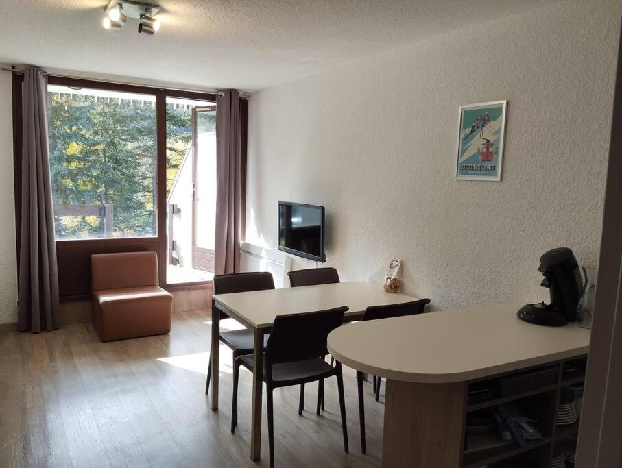 Appartement Idealement Situe سا شيفري المظهر الخارجي الصورة